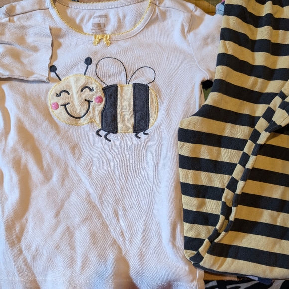 Girls Gymboree pj lots - Picture 4 of 6